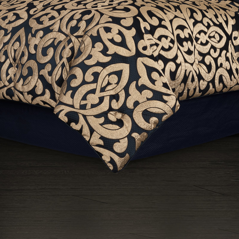 Biagio Queen 4Pc. Comforter Set, Queen Comforter + 3 Additional Pieces
