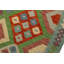 Tapis vert / rouge / beige à motif géométrique en laine tissé à plat 3 pi 4 po x 4 pi 10 po Pauletta