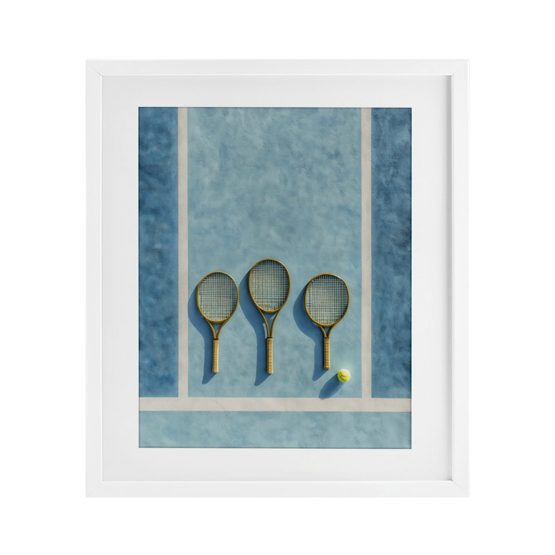 «Tennis Racket Trio», reproduction sous verre encadrée, design par Franklyn Gregory, H 21 po x l 17 po, Cadre blanc côtier