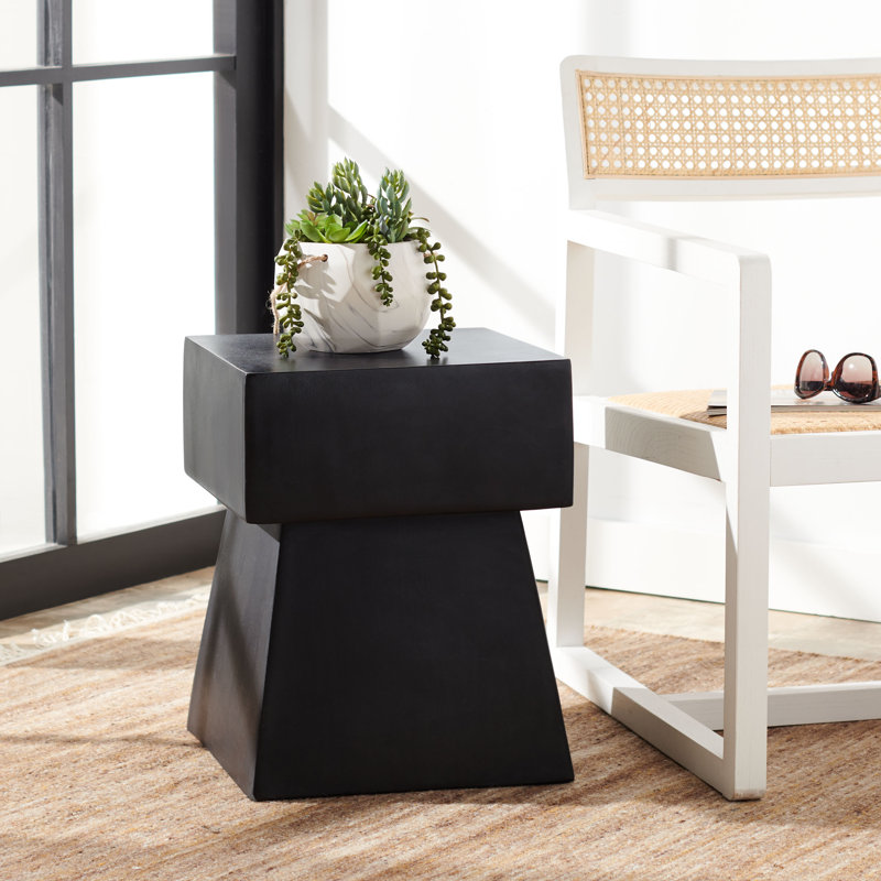 Canndale Side Table, Black