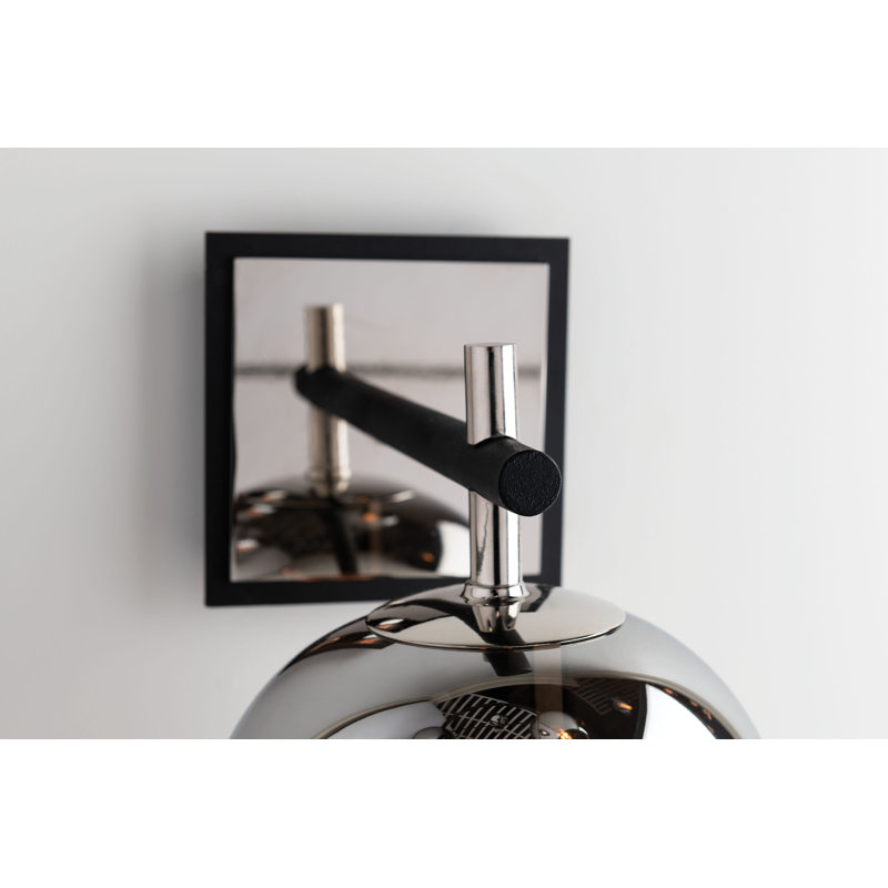 Iliad 1 - Light Armed Sconce