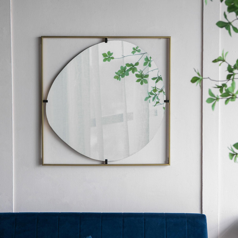 Miroir Poppy avec cadre en métal doré
