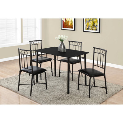 5 pièces de salle à manger, chaises en similicuir noir, décor de table et de chaises rectangulaires en métal de 40 po, revêtement