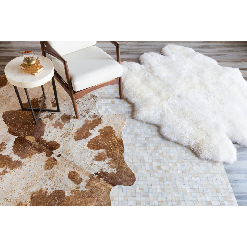 Finis Sheepskin Area Rug, Rectangle 6' x 8'