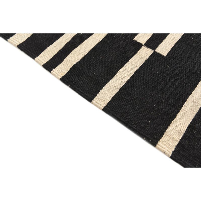 Tapis noir Newsom