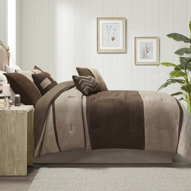 Édredon brun en faux suède - 7 pièces pour très grand lit avec tissu brodé pour lit de bébé