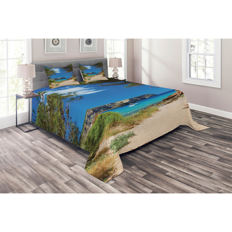Island Coastal Polyester Coverlet, Queen Bedspread + 2 Shams