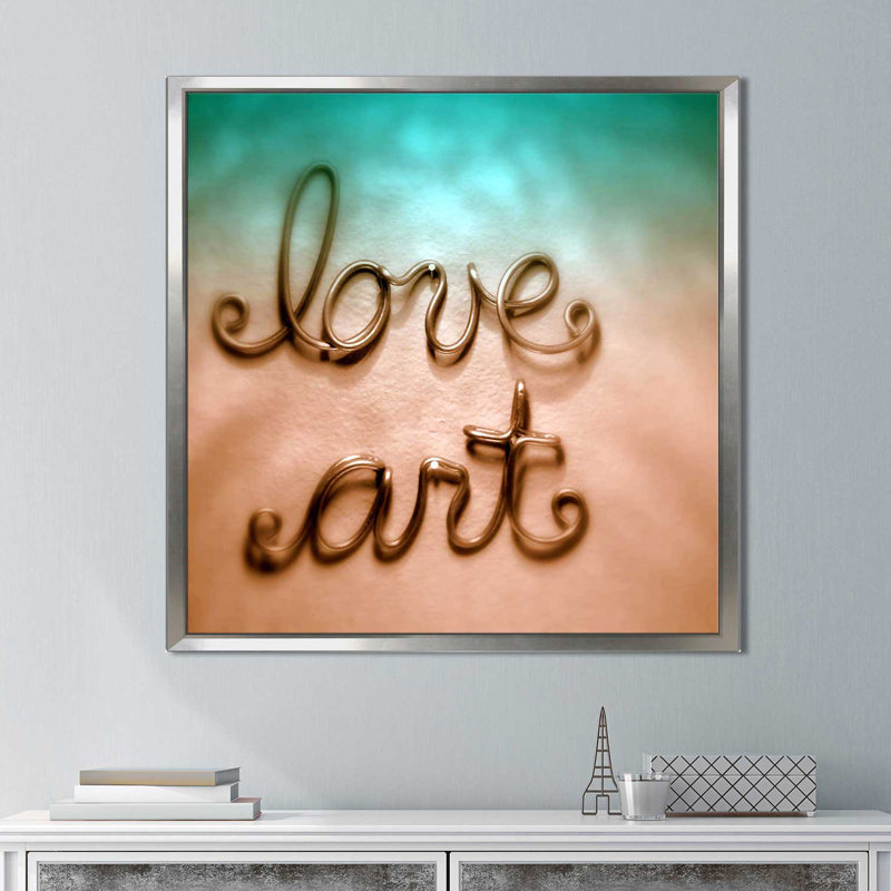 «Love Art», reproduction de photo, H 21,5 po x l 21,5 po x P 2 po, Cadre flottant argent