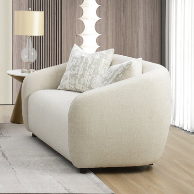 Renit Loveseat with 3 Pillows