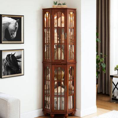 Vitrine d'angle en verre et verre avec 4 tablettes réglables, pieds en bois massif, finition noyer