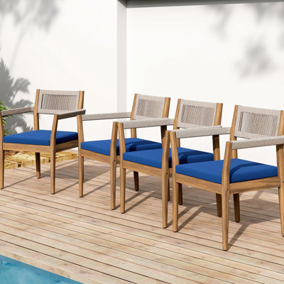 Chaises de patio en bois tressé toutes saisons de 4, aspect, corde beige et corde à séchage rapide pour un entretien facile, bois, chaises d'extérieur, coussins bleu marine, matériaux bas