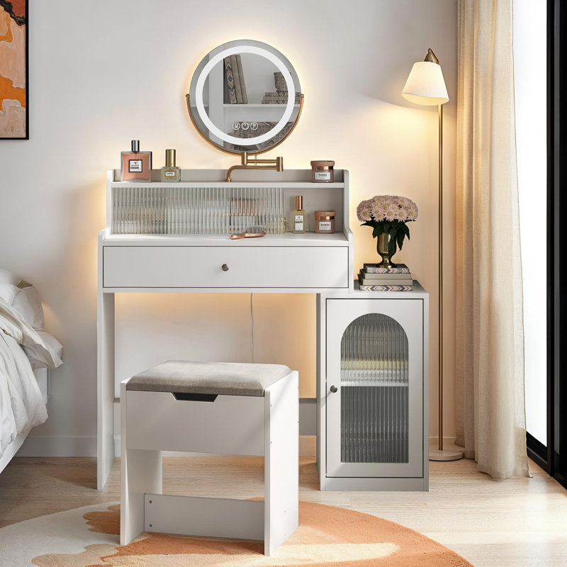 Ensemble de coiffeuse blanche avec miroir pivotant