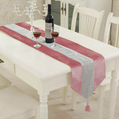 Strouse Modern Table Runner