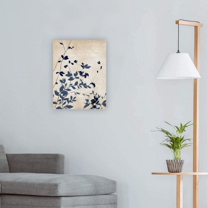 Bleu indigo feuilles sur toile beige, décoration murale 24 x 18 po