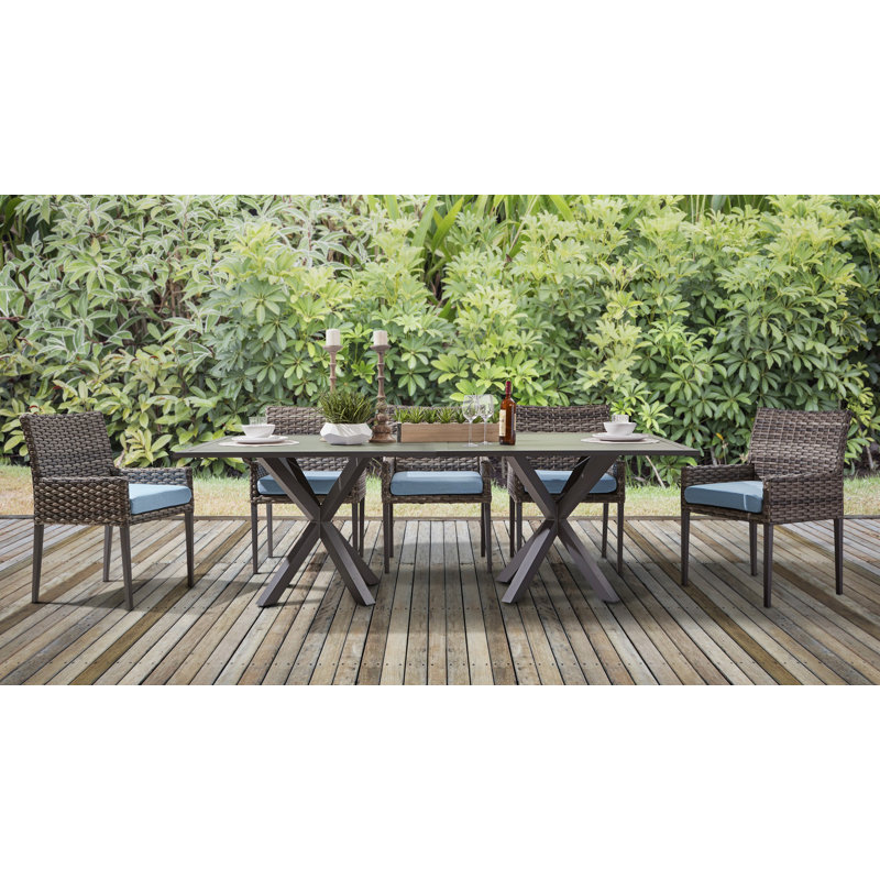 Ensemble de salle à manger rectangulaire en osier avec coussins 84 po Doyle, Cast Shale Sunbrella® tissage uni