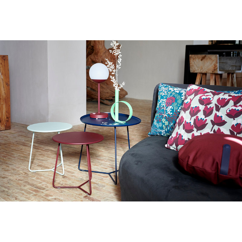Table d'appoint en acier thermolaqué Cocotte, Bleu Acapulco, H 17 po x l 17,5 po x L 17,5 po