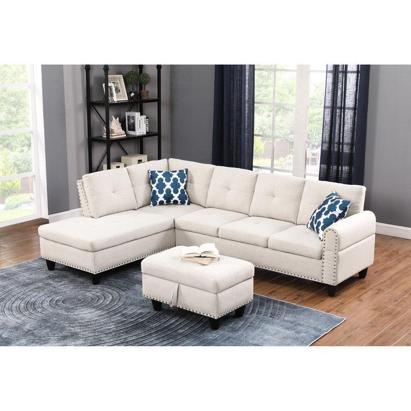 En forme de L avec rangement jumelé en beige, ensemble de 4 sièges pour des rassemblements décontractés, deux coussins décoratifs, accoudoirs arrondis, touffetage subtil, garniture cloutée, structure en bois massif et d'ingénierie, beige rembourré de mousse 3,