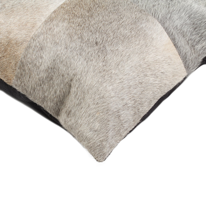  (Ensemble de deux) Coussin décoratif en cuir de vache gris et argent, gris