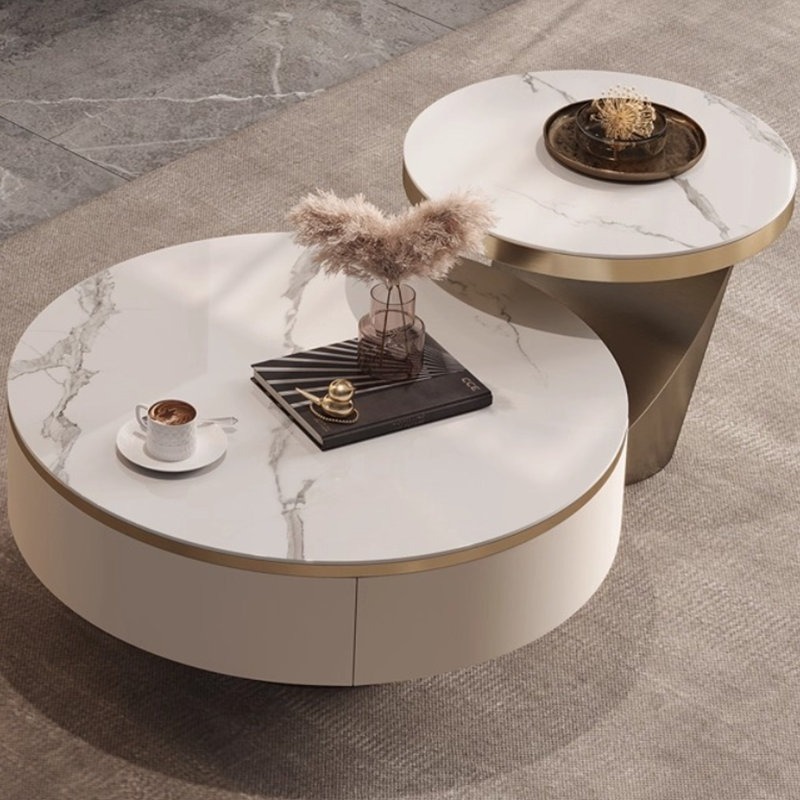 Table basse beige avec piédestal doré, 19.69" H x 59.06" W x 35.43" D
