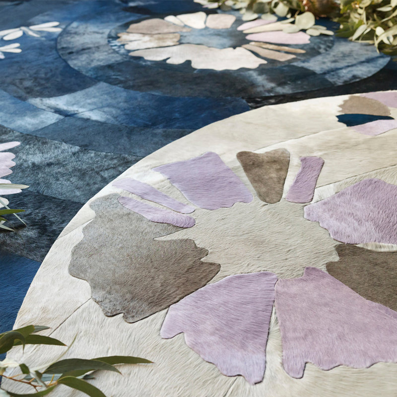 Shibori Cowhide Floral Area Rug in Brown/Gray/White, Round 7'
