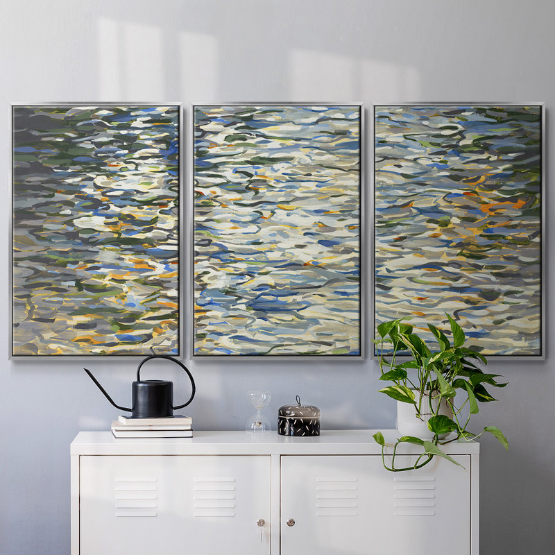 Water Reflections - Toile encadrée multi-pièces, H 40 po x l 78 po, Encadrement argenté
