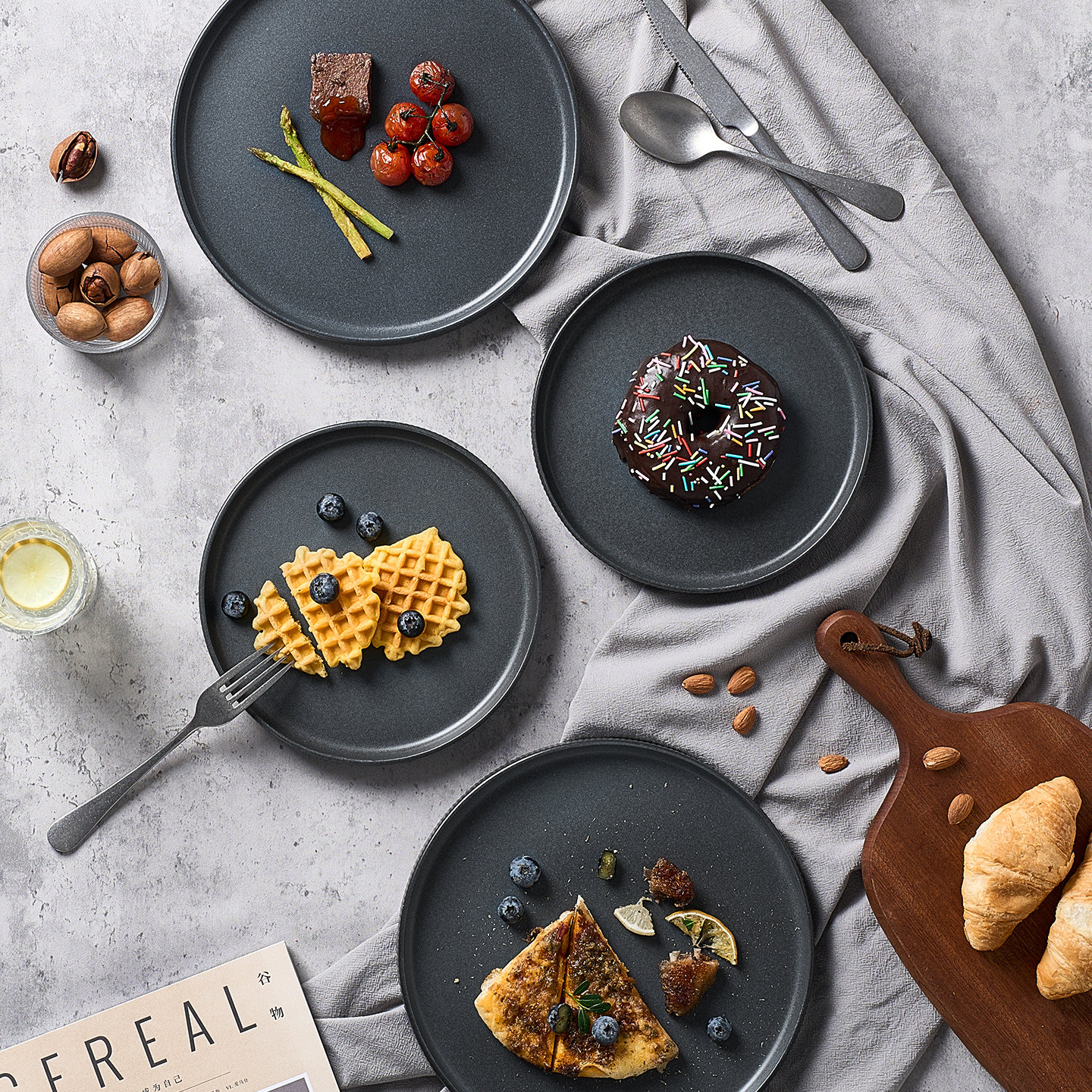Azal 10" Dinner Plate, Matte Dark Charcoal