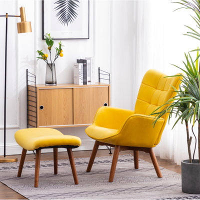 Chaise d'appoint jaune en velours soyeux avec assise