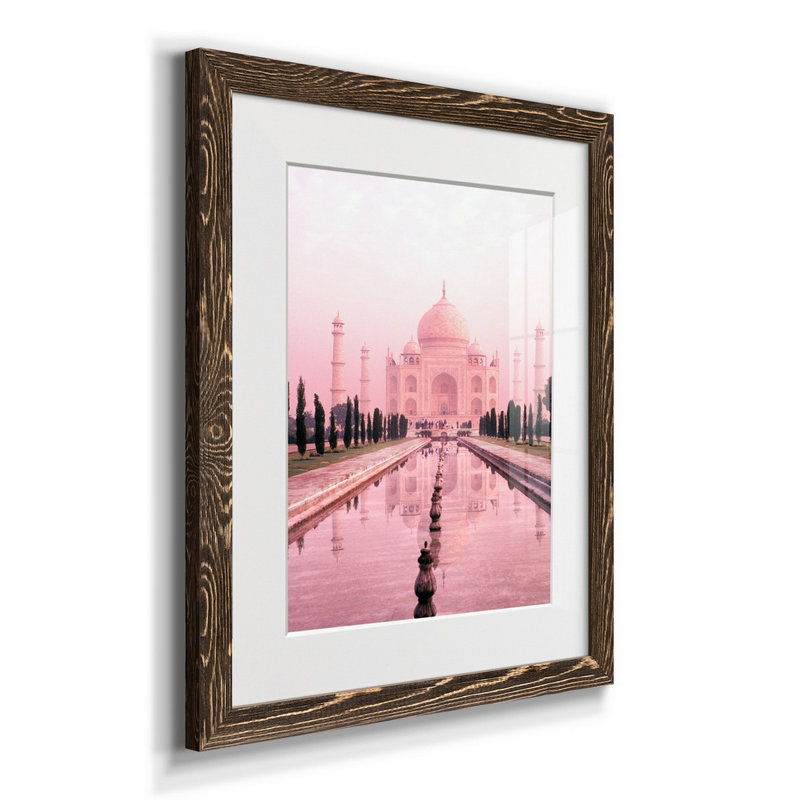 Taj Mahal en rose clair - reproduction de cadre photo, H 20 po x l 17 po x P 1,5 po, Noyer