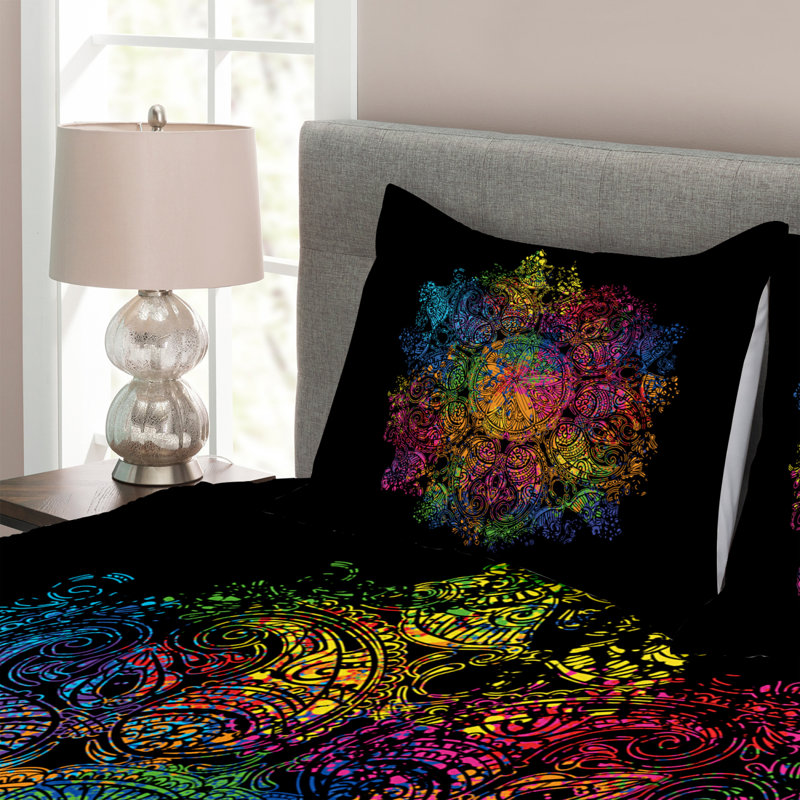 Psychedelic Bedspread Set with Shams, 220 x 264 cm