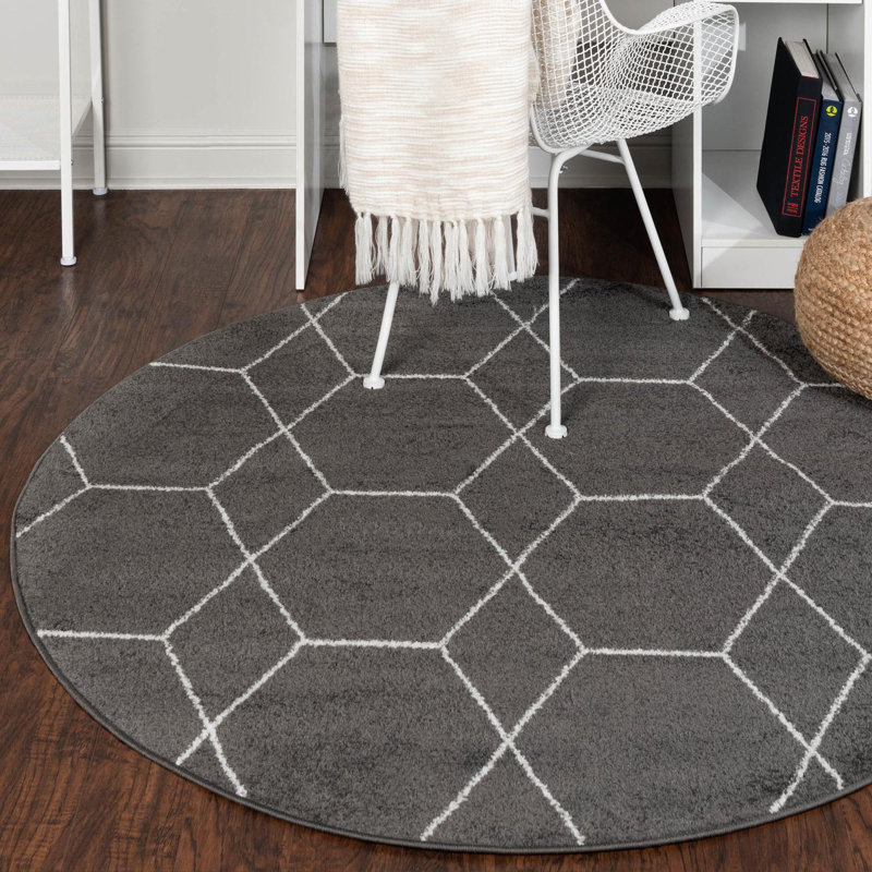 Tapis géométrique Debrodie, Rond 4 pi 1 po, Gris foncé