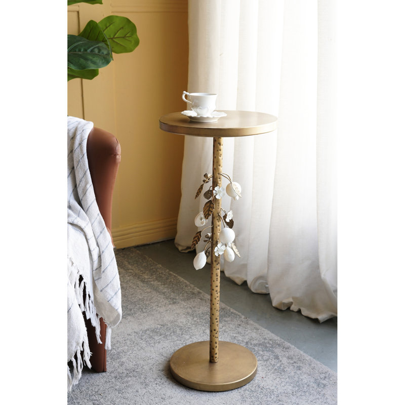 Table d'appoint ronde en fer or et blanc à motif floral, base en ciment, table de bout idéale, 11,8 x 11,8 x 28,3 pouces, 7,4 lb, assemblage requis avec motifs, ajustement pour piédestal de présentation, requis