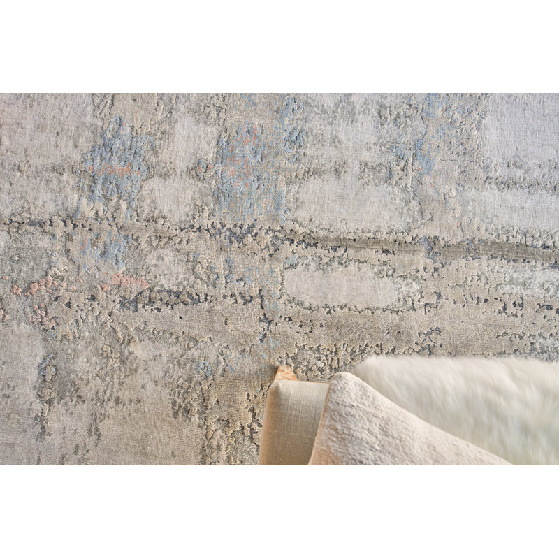 Laureno Silk Geometric Area Rug in Silver Blue, Rectangle 6' x 9'