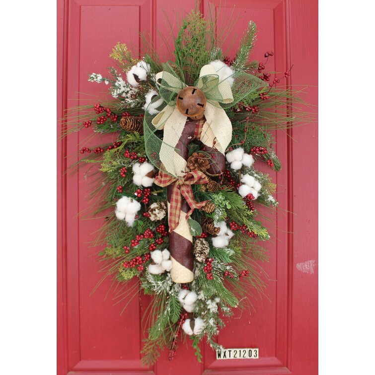 The Holiday Aisle® Faux Pine Swag 