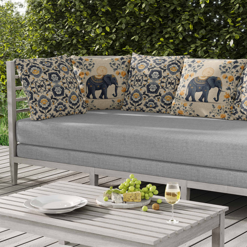 Coussin intérieur / extérieur Moonbeam Elephant, Carré 20 po, Jaune/gris