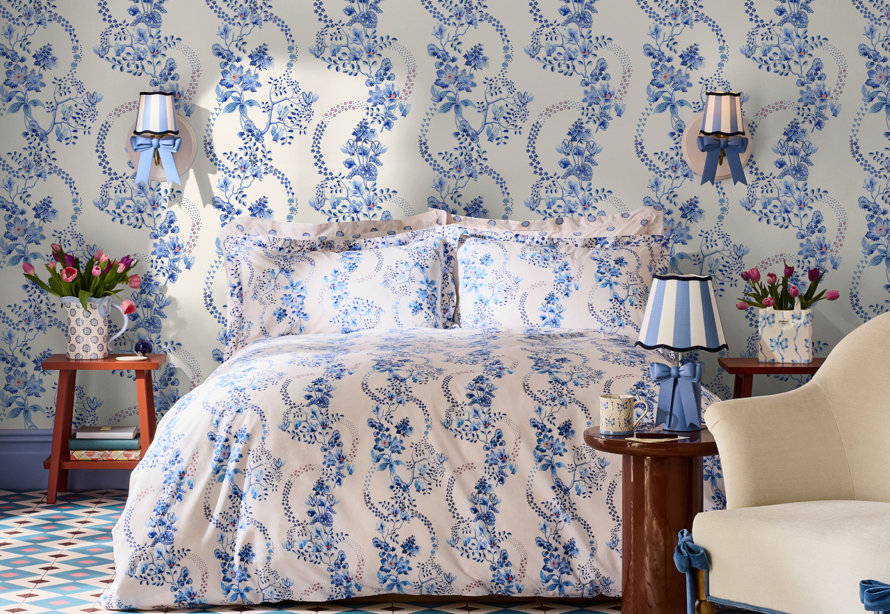 blue wallpaper flowers and bedding