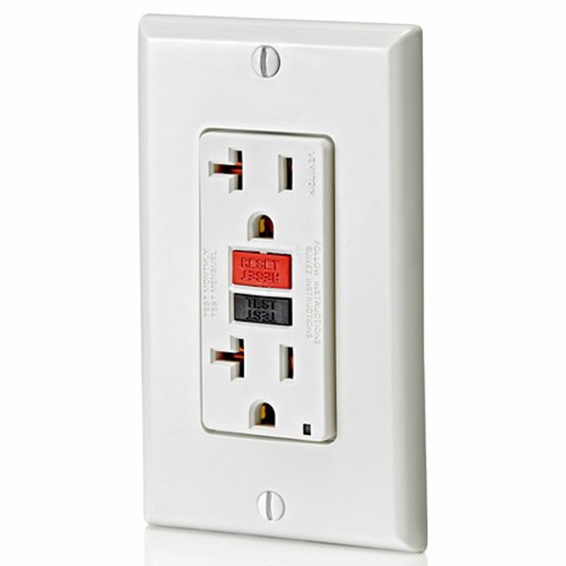 Leviton SmartlockPro 20 Amp 125 Volt Duplex Watthite GFCI Outlet 5-20R 1 Pack