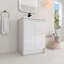 Meuble-lavabo autoportant de 24 po avec lavabo en résine, portes à fermeture en douceur-133670058