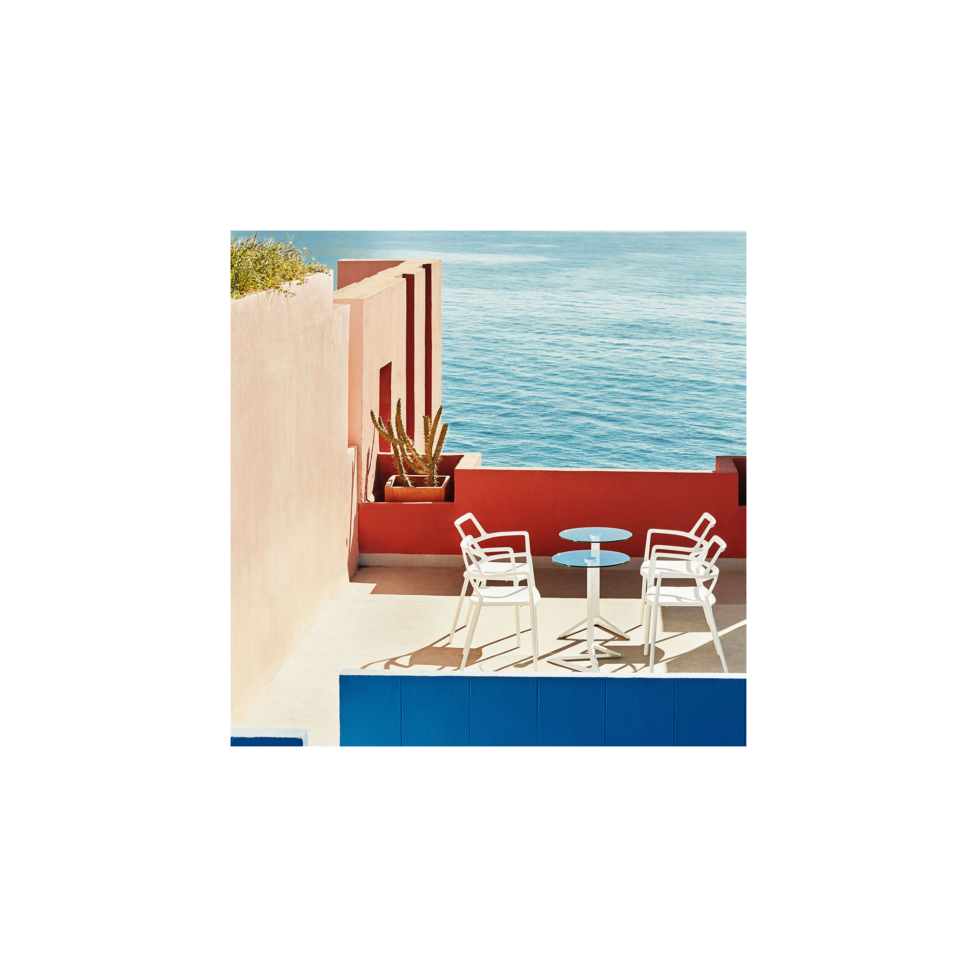 DELTA Chair (Indoor/Outdoor), White