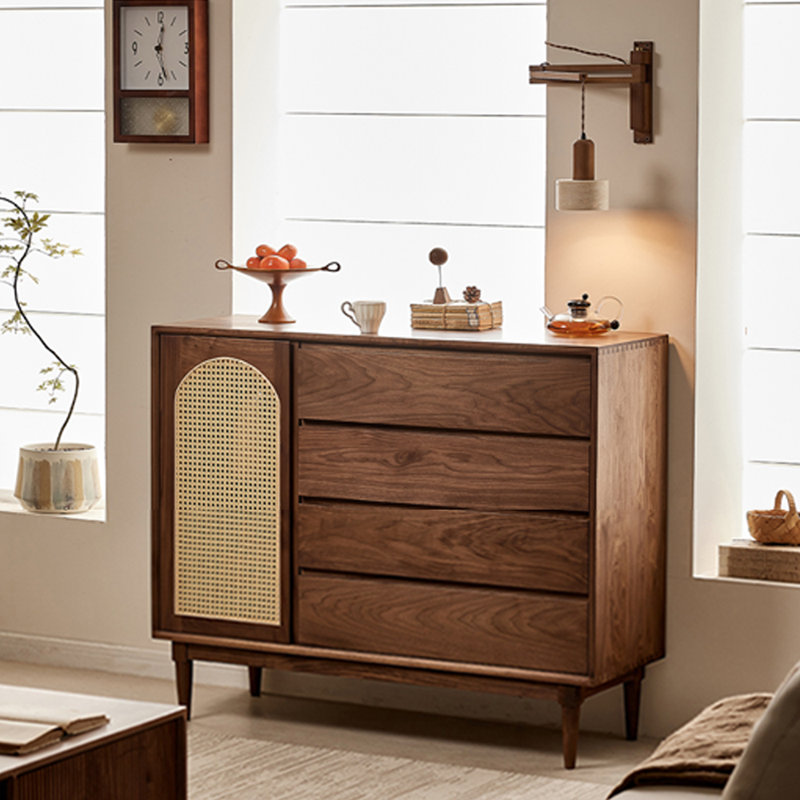 Armoire d'appoint de style rétro de petite taille