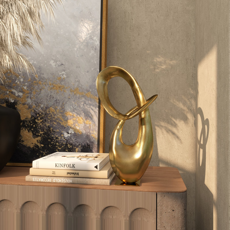 Sculpture abstraite moderne en aluminium massif Berdeen, H 17,45 po x l 9,55 po x P 5,1 po, Doré
