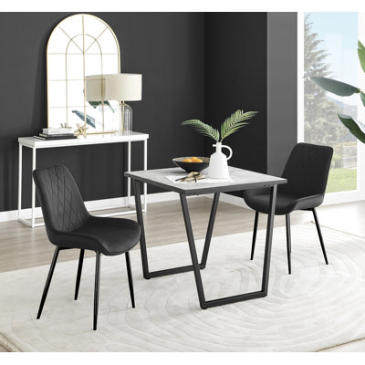 Table de salle à manger et chaises en mélamine effet marbre Carzon - Chaises de salle à manger en similicuir de luxe