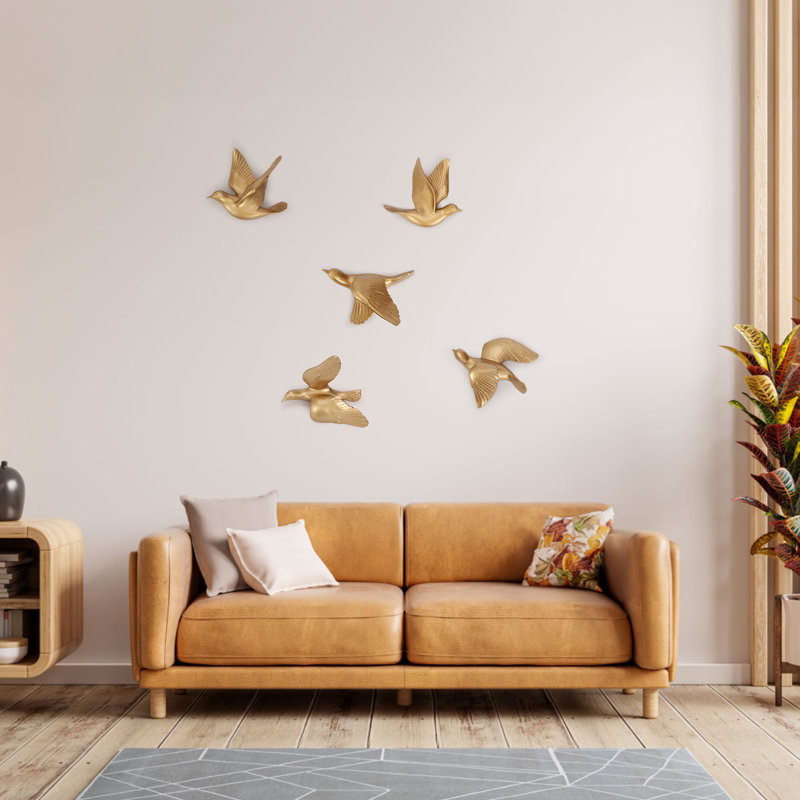 Five-Piece 3D Floating Bird, Flying Birds Wall Decor set, Gold