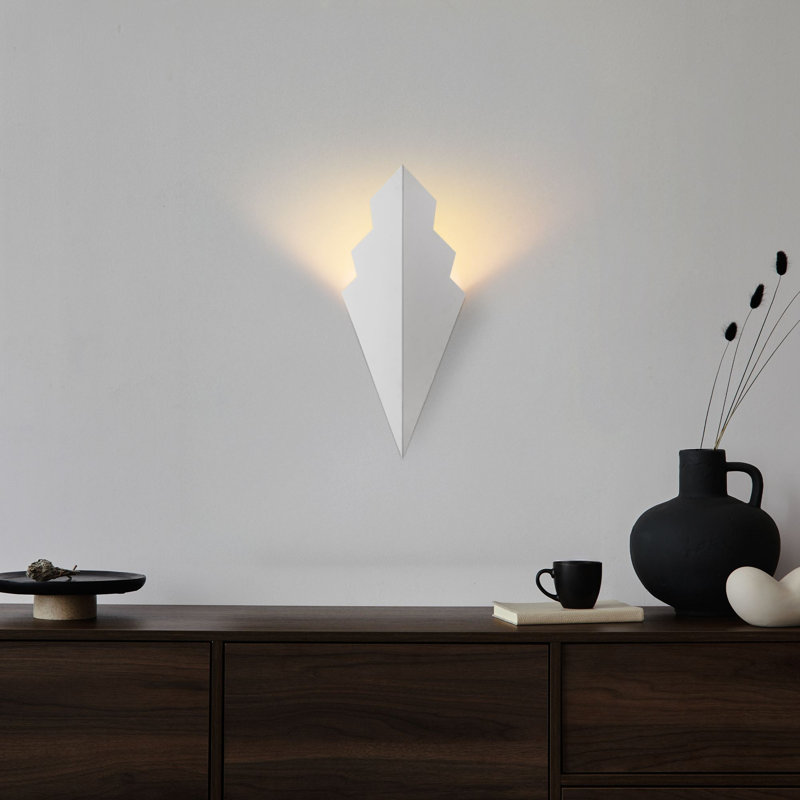 Elegant Wall Lamp with Metal Body, White Finish, 6.7 x 15.7 x 5.9 inches | 1 x G9 Socket, Max 8W | IP20 Rated for Indoor Use, Perfect for Living Room & Bedroom Decor, Stylish and Functional Lighting Solution