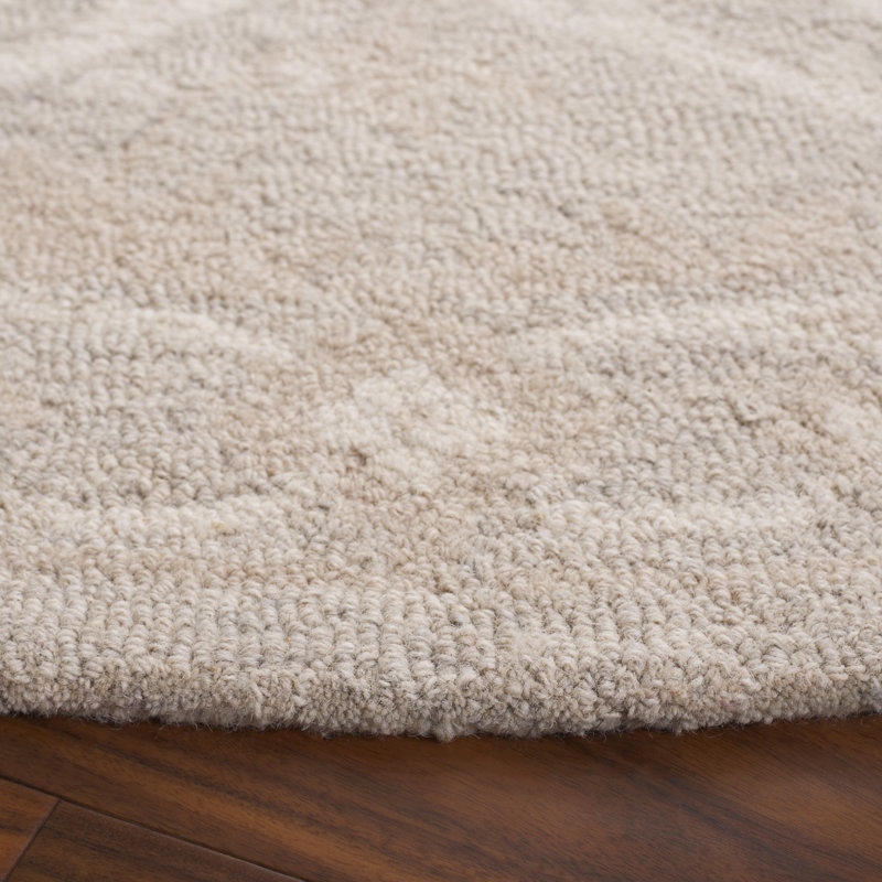Anneriet Tufted Wool/Cotton Damask Rug in Silver/Ivory, Round 6'