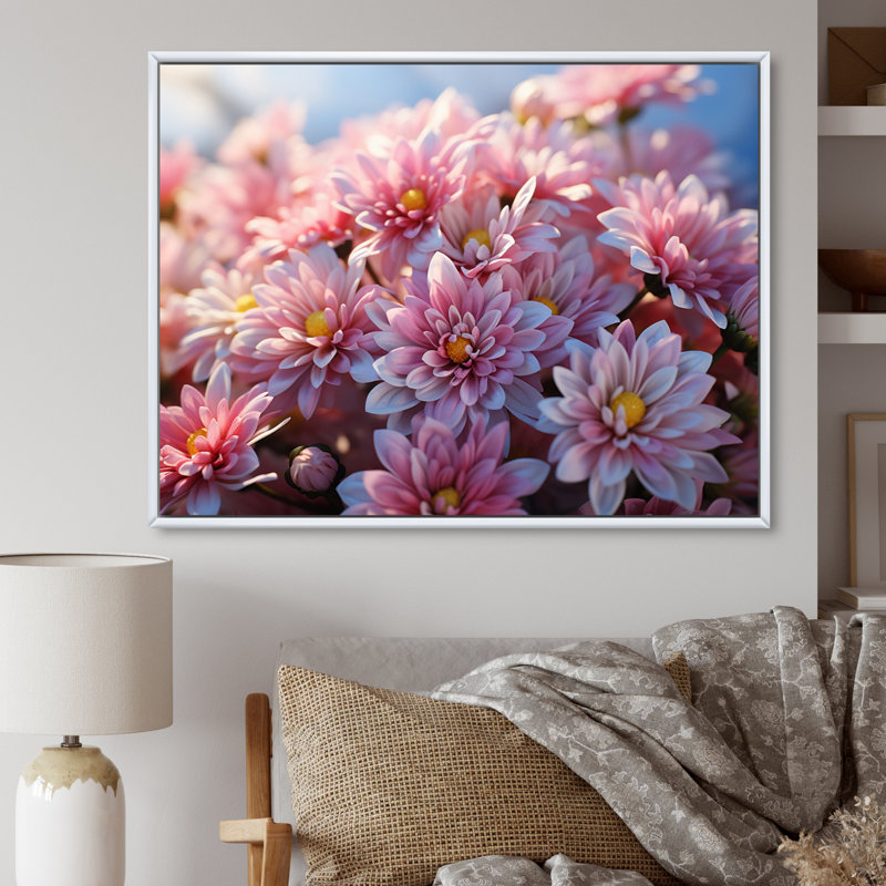 Champ de chrysanthèmes roses, Encadrement doré, H 34 po x l 44 po x P 1,5 po
