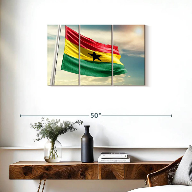 Borges arborant le drapeau ghanéen, H 20 po x l 33 po