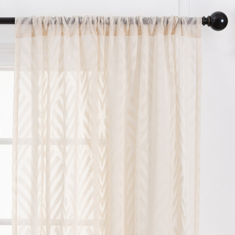 Ensemble de rideaux semi-transparents avec passe-tringle Craigmont, L 52 po x L 63 po, Beige
