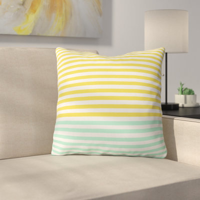 Coussin décoratif à rayures