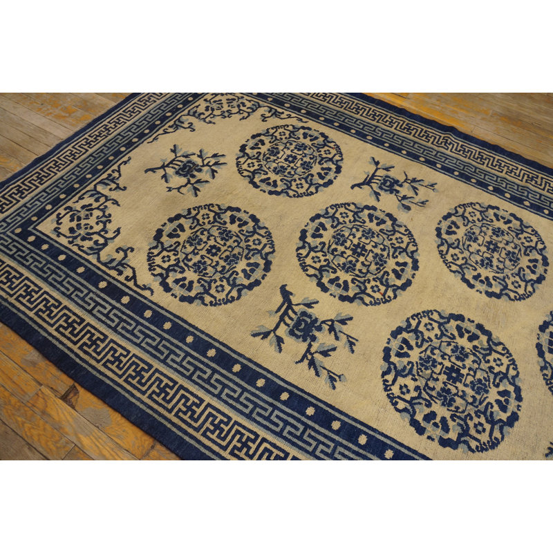 Hand Knotted Wool Oriental Area Rug