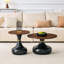 Ensemble de tables basses gigognes abordables de luxe en forme de gourde. Plateau de table en panneau de fibres à densité moyenne noyer avec une base en métal peinte en noir. Ensemble de tables basses deux pièces. Idéal pour le salon et la salle à manger.